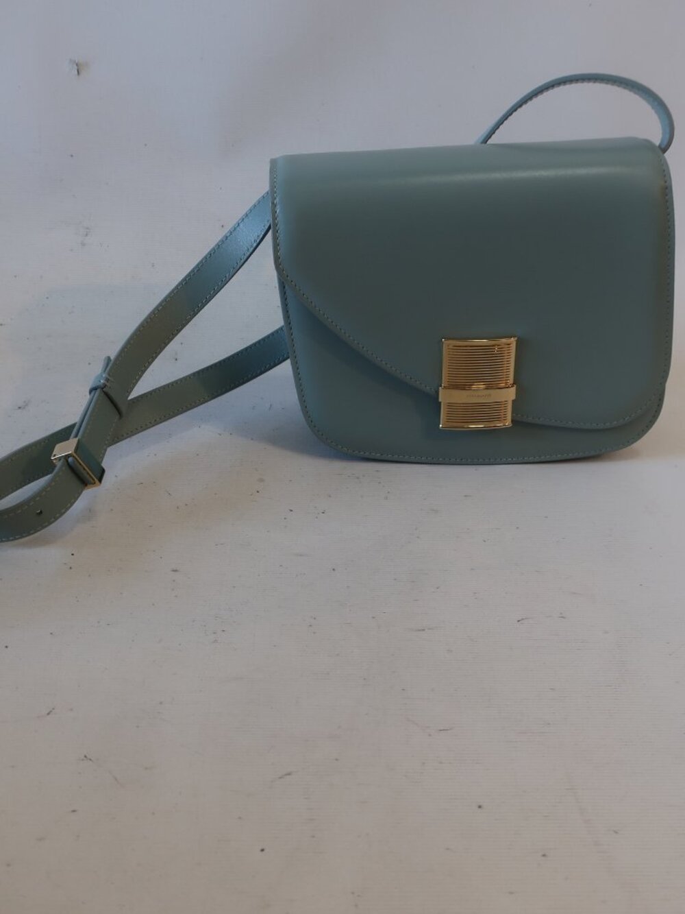 Women Ferragamo Fiamma Leather Light Green Shoulder Bag - Picture 2 of 12